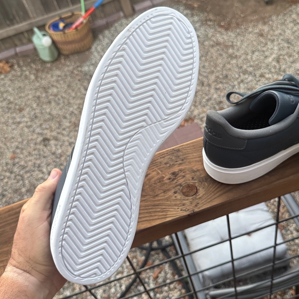 Adidas Grand Court 2.0 Shoe Box in Black and White - Picture 6 of 6
